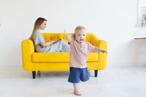 Как работать с маленьким ребенком дома удаленно: советы для мам