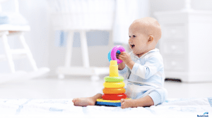 От 6 до 12 месяцев: из положения сидя к первым шагам