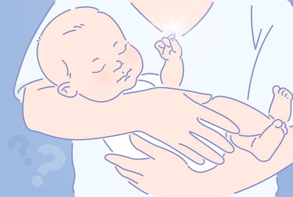 Как правильно брать новорожденного на руки