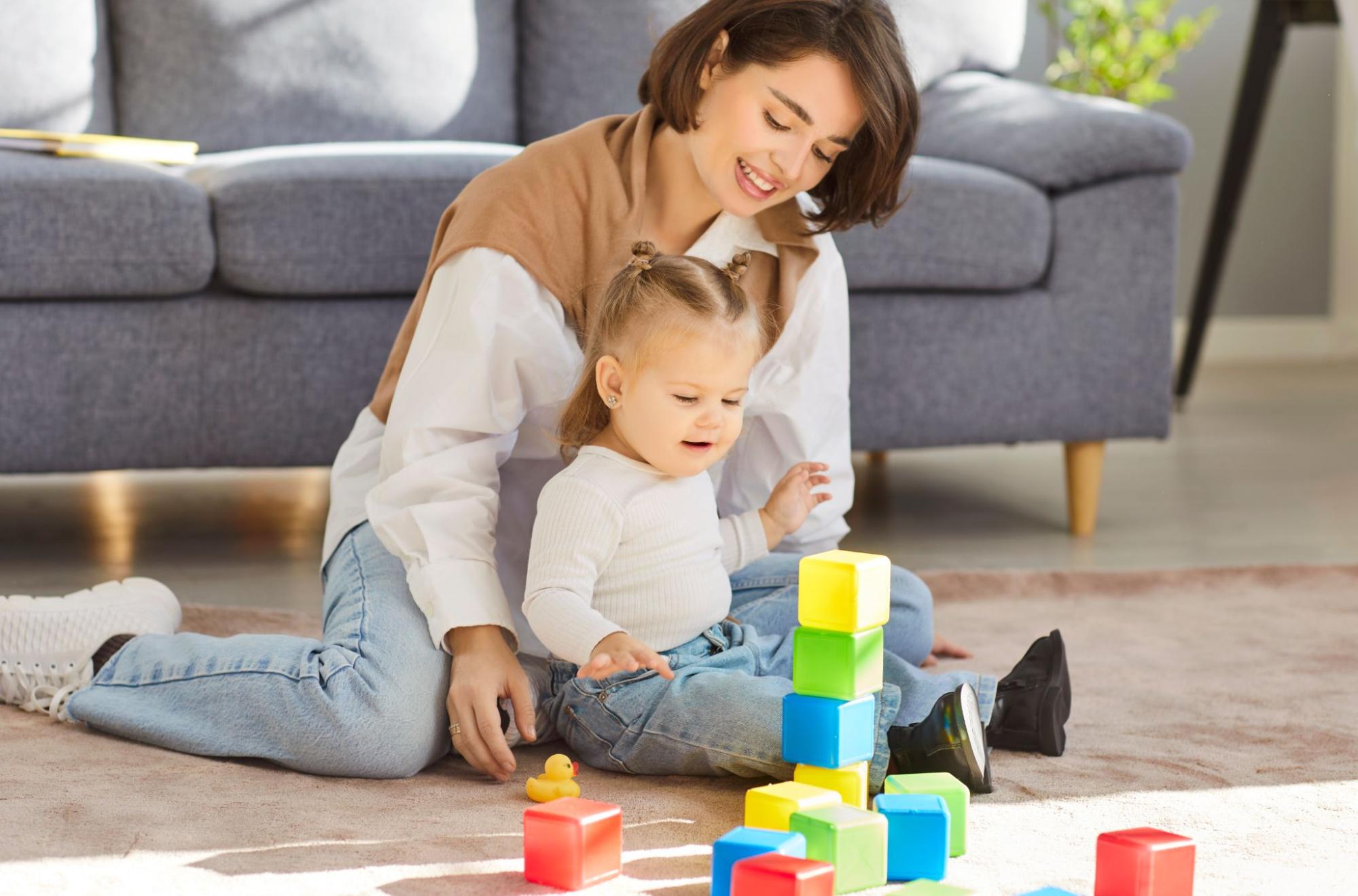 Во сколько дети начинают говорить? Развитие речи малыша первых лет жизни